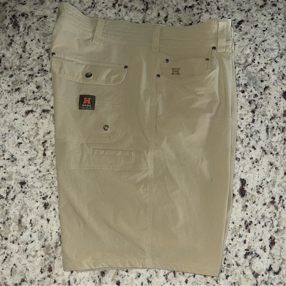 Howler Bros Shorts Size 34 Khaki Watermans Ripstop Nylon Outdoors Beige Men Work - Picture 3 of 12